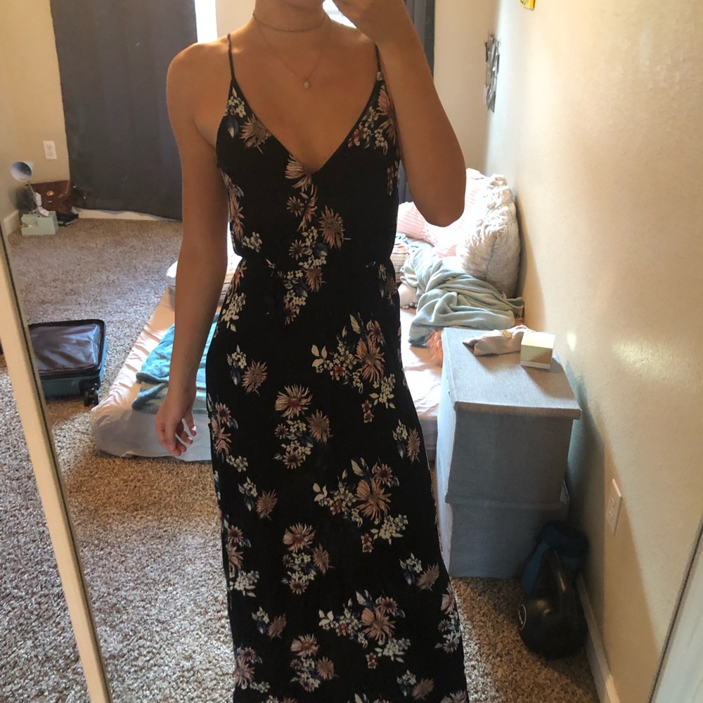 F21 Floral Print Deep V Waistline BOHO Maxi Dress